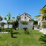 Bozikovic Gasthuis 4*