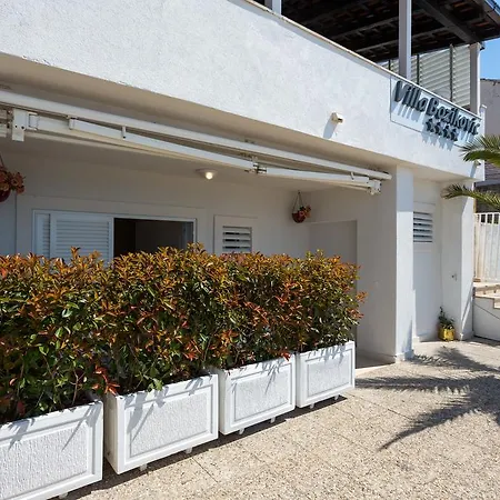 Pensionat Bozikovic Podstrana